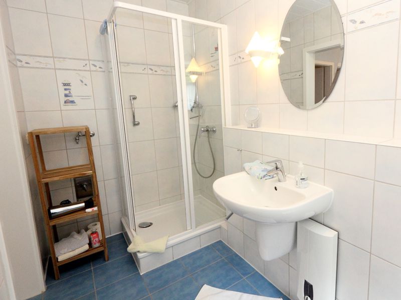 /images/fewo-gross/bad/bad02.jpg