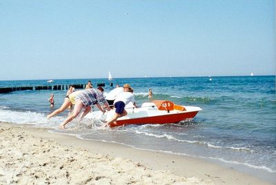 strand_tretboot_baden04.jpg